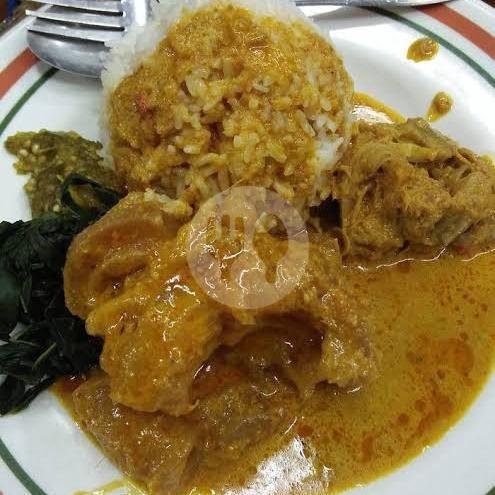 Nasi Gulai Ikan Kepala Kakap menu RM Padang Waringin Baru, Utan Kayu Raya