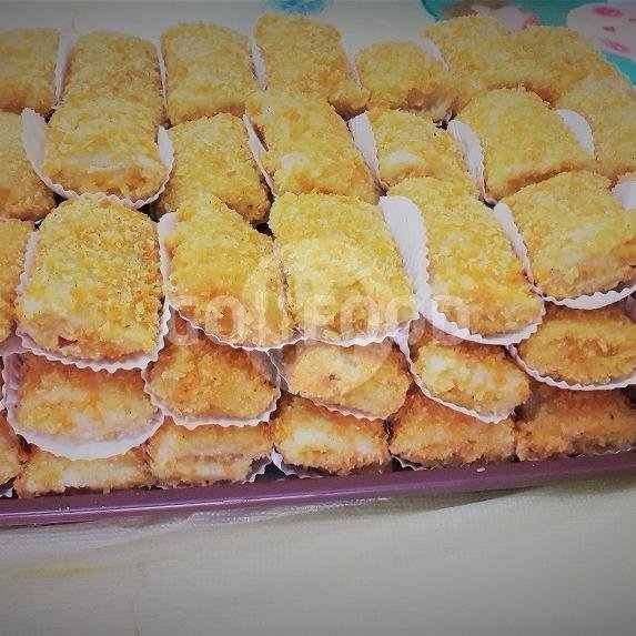 Martabak Telur Daging menu Risol Mayones Ibu Umar, Fatmawati