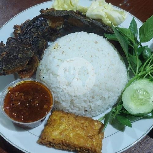Paket Ayam Goreng menu Seafood dan Pecel Lele Rizqi Jaya, Tasikmalaya
