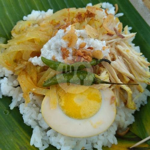 Review Bubur Ayam dan Nasi Liwet Pertanian Colomadu: Nostalgia Rasa dan Kenangan Manis
