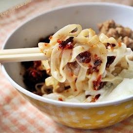 Mie Chili Oil Lengkap menu Bakso & Mie Ayam Tuban, Kembang Kuning