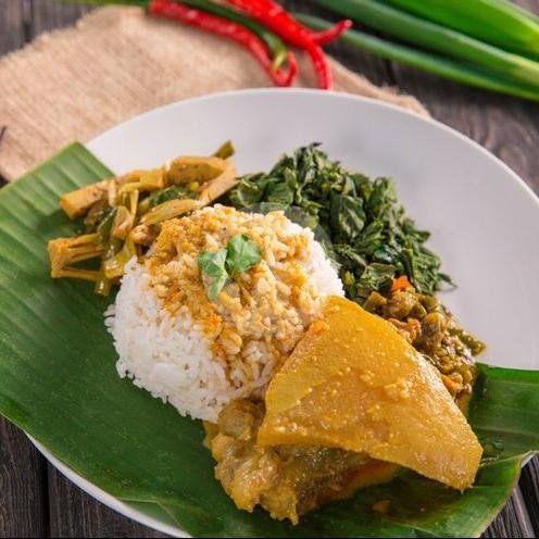 Kikil menu RM. Sari Bundo, Taman Pramuka