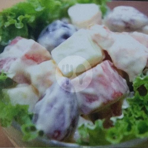 Creamy Potato Salad menu Loving Hut Vegetarian-Vegan, Jatinegara