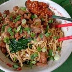 Mie Ayam menu Mie Ayam Yamin Jayabaya, Pulomas Selatan