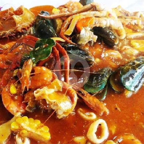 MiK - 2    Kepiting+Cumi+Udang menu Gading Seafood, Gading Tutuka  Raya