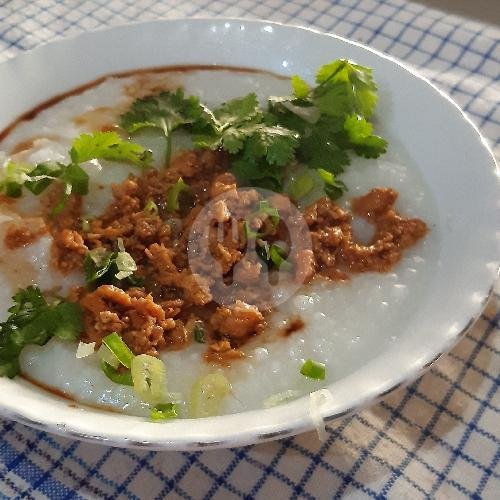 Bubur Ayam Kampung menu Pangsit Mie Pinangsia, Manggis