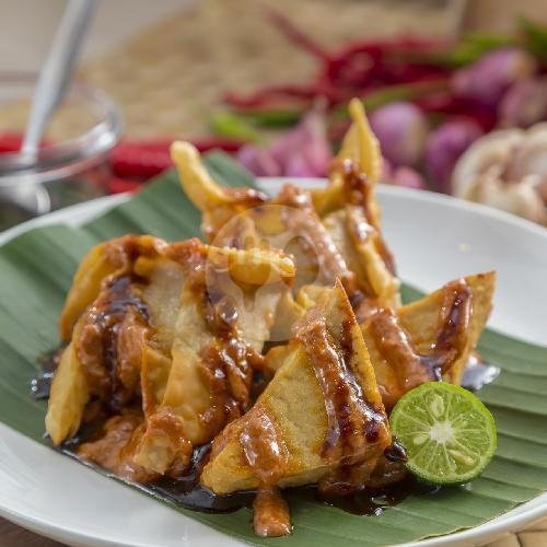 Lontong Sayur Betawi menu Pempek Kedai Kumala, The Bellezza Shopping Arcade