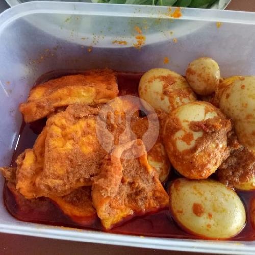 Telur Ceplok menu Nasi Pecel Madiun Mbak Susi, Jl. Dharmahusada 107 Surabaya