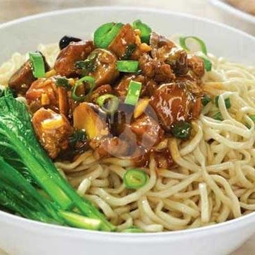 Mie Ayam Kepala menu Mie Ayam Bakso Sumber Barokah Pak Marso, Candi Penataran