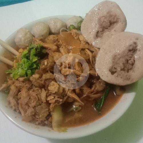 Mie Kocok menu Bakso Nada, Cingised