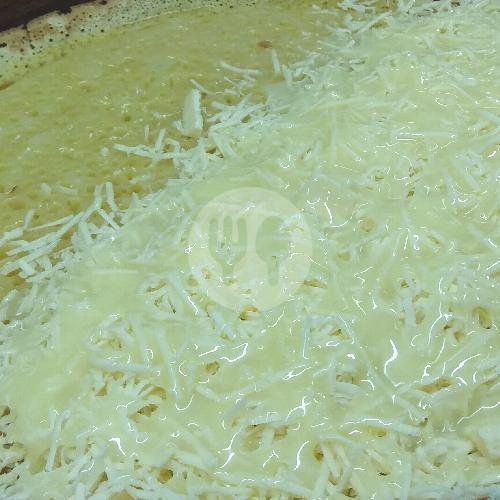 1/2 Pandan Jagung Keju 1/2 Pandan Kacang Cokat menu Martabak Nikmat Andir, Sudirman 415