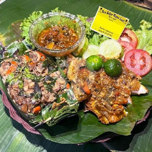 Nasi Bakar Isi Cumi menu Nasi Bakar Mama Santi, Haji Achyar