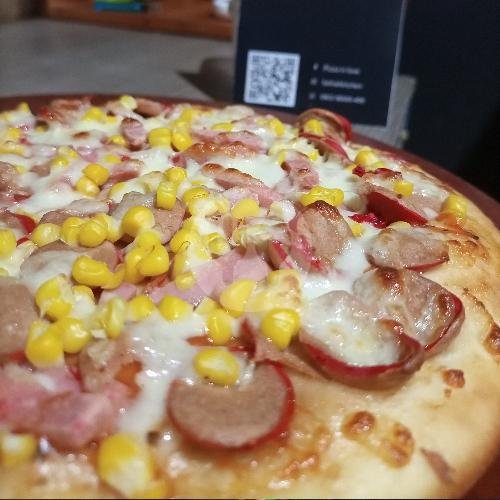 Chiken Favorite Medium menu Pizza In Love, Pondok Hijau Permai