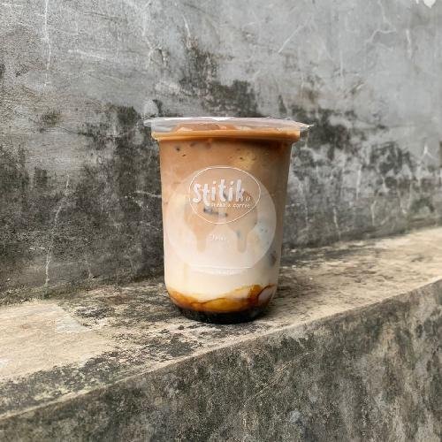 Stitik. Coffee & Steak: Menyajikan Kenangan Manis di Cililitan Jakarta