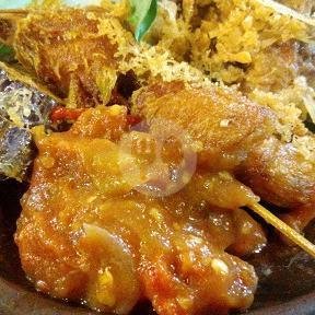 Nasi Kepala Ayam(sambal Trasi/sambal Bawang ) menu Penyetan Mbah Wito, Kartoharjo