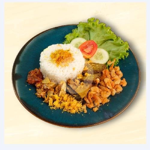 Roll Coklat Rhum Meisyes menu Toetje 2020 Bakery