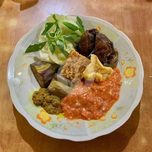 Sego Sambel Tahu Tempe menu Warung Sambelan Bromo, Sawahan