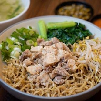 Bakmi Kriting Kecil B2 Merah & Cincang menu Bakmi Siantar Lina, Pesanggrahan