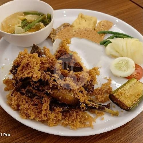 Ayam Bakar menu Kedai LenQuas Karimata, Sumbersari