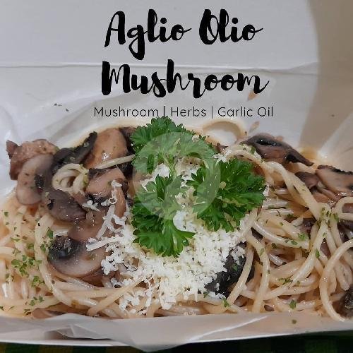 Aglio Tuna menu Luwe Pasta & Coffee, Tangerang Selatan