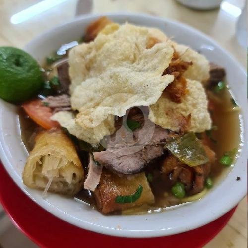 Soto Mie Pak Kadir: Tempat Nongkrong Asik dengan Rasa yang Menggugah Selera Soto Mie Pak Kadir: Tempat Nongkrong Asik dengan Rasa yang Menggugah Selera