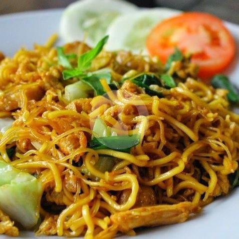 Raja Nasi Goreng Dan Mie: Nostalgia dan Kenangan di Kejaksan Cirebon
