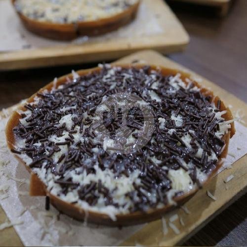 Coklat Kacang menu Martabak Tambora, Pataruman