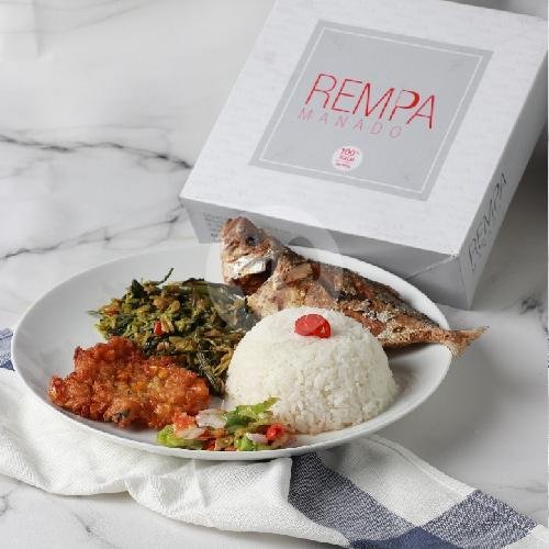 Kangkung Tumis Bunga Pepaya menu Rempa Manado, Epicentrum Walk