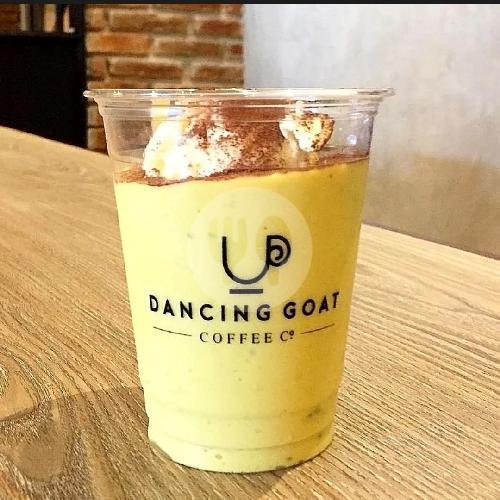 Orange Chicken menu Dancing Goat Coffee Co, Puri Indah