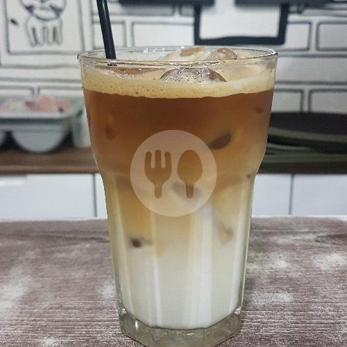 Smoothies Coffee Vanilla menu Teman Kita Cafe & Resto, Kramat Asem