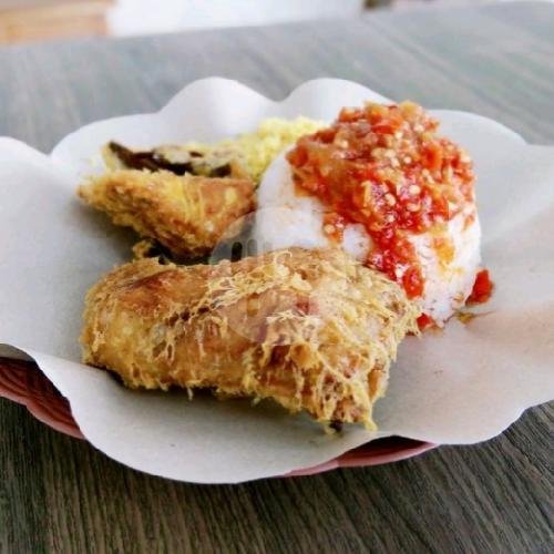 2 Nasi Ayam Kremes menu Ayam Kremes Warkotea - Dukuh Kupang