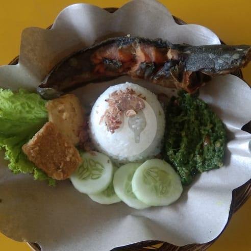 Pecel Lele Original Cabe Ijo Tanpa Nasi menu Kapten Ayam Geprek, Sutomo