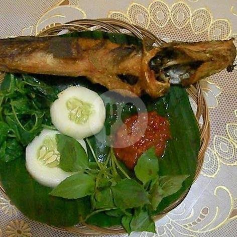 Rawon menu SGPC Sop Penyetan Bu Wiryo Cendana