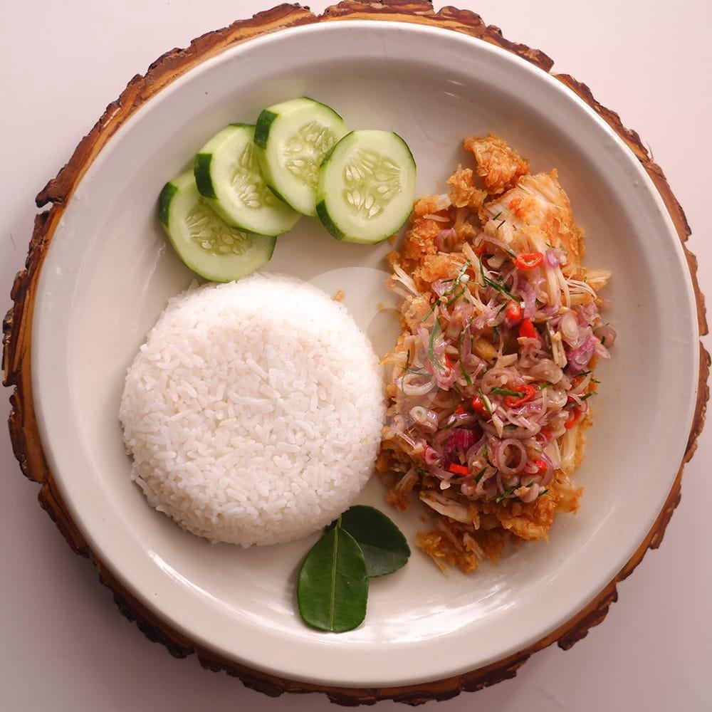 Ayam Geprek Kare + Nasi menu Ayam Geprek Sambel Brewok, Pujasera Tusam