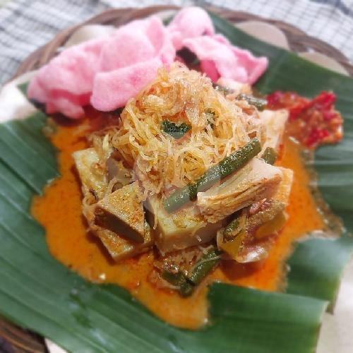 Kelezatan Nasi Uduk dan Lontong Padang Uni Ride di Margahayu Kencana