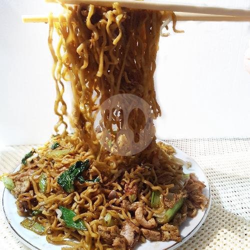 Bakmi Goreng Babi menu KTT Chinese Food, Jatinegara Barat
