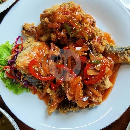 Asem-asem Bandeng menu Mbok Luwe, Pakis