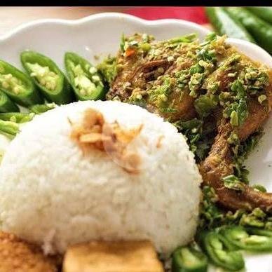 Ayam Geprek Sambal Matah + Nasi + Teh Manis Es / Panas menu Ayam Geprek 57, Sidokabul