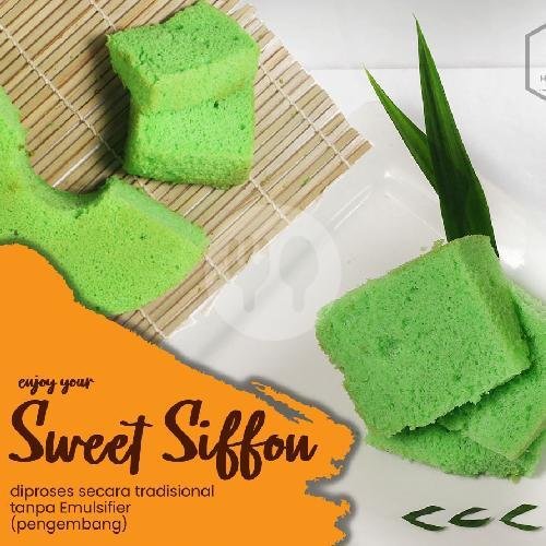 Sweet Siffon Varian Pandan menu Hany Bakery, Jember