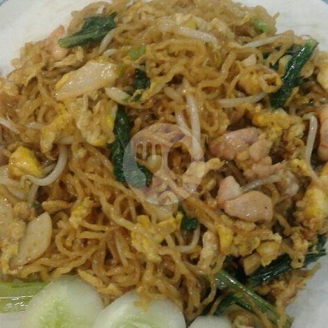 Bihun Goreng Spesial menu Kwetiau Medan Awen, Tambaksari