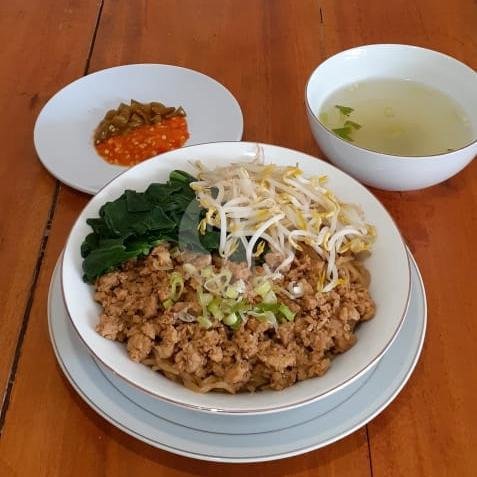 Review Mie Ayam Bangka Jojo: Surga Mie Ayam di Duren Sawit