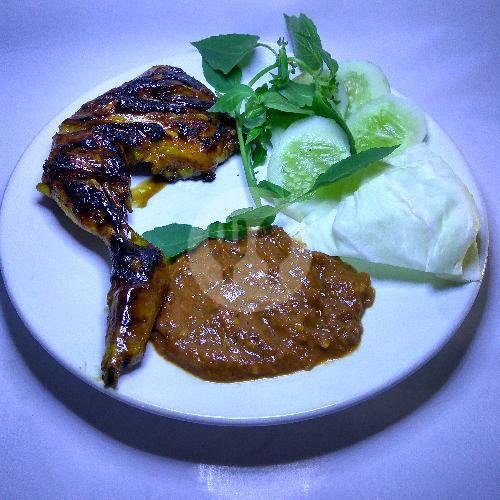 Review Restoran Pecel Lele 57 “Madjoe” di Pondok Bambu: Kuliner Sederhana yang Memuaskan