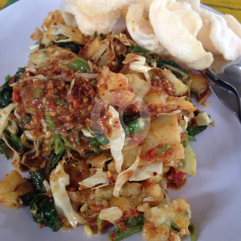 Gado - Gado Kupat menu Lotek & Gado - Gado Bu Bagyo, Sagan