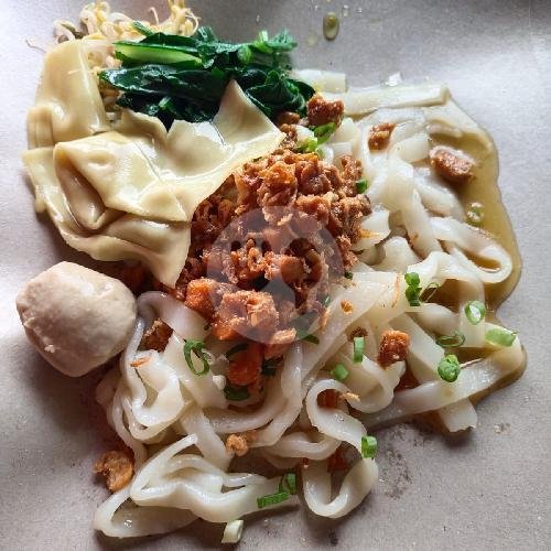 Mie Ayam Bangka Komplit menu Mie Ayam Bangka Dan Mie Sapi ABC, Muntilan
