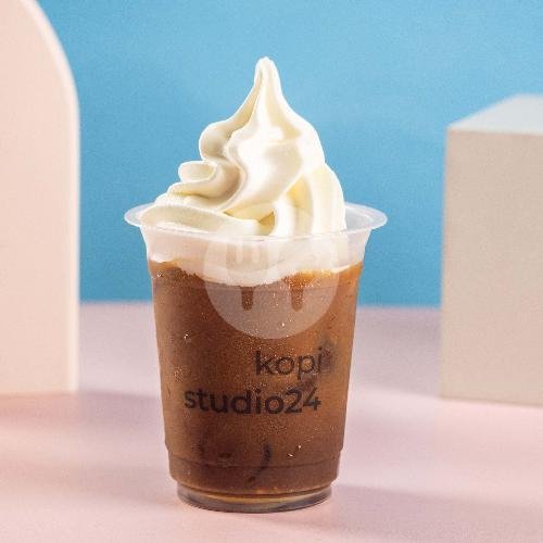 Es Cookies N Cream With Oreo Crumb menu Kopi Studio 24, Sigura-Gura