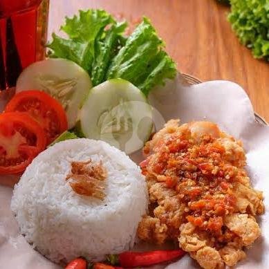 Paket Nasi Ayam Geprek + Es Jeruk menu Thumbas Selat Embarkasi, Donohudan