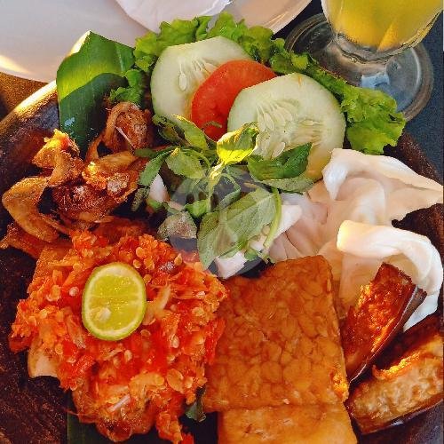 Ayam Panggang + Nasi + Terong + Tahu Tempe menu Zaman Dulu Cafe, Perak Barat