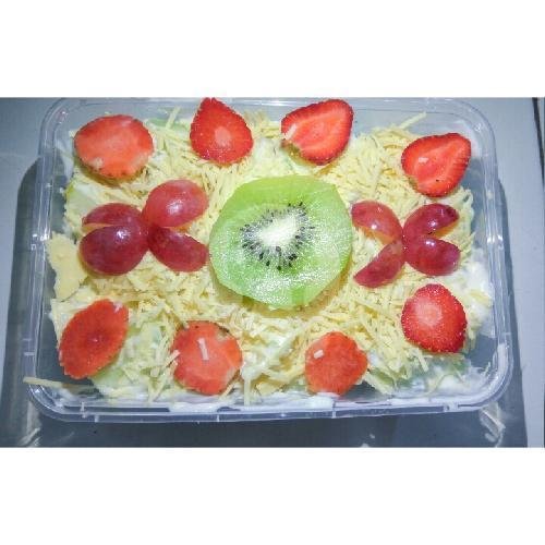 Paket Salad Buah Keluarga menu Salad Buah Bunda Firli, Beji
