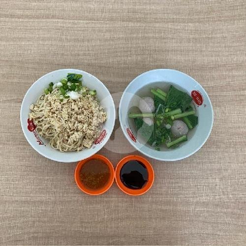 Mie Ayam Pangsit menu Mie Baso, Nursijan