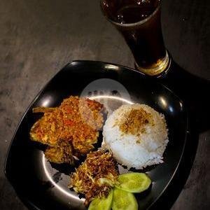 PAKET HEMAT DADA menu Ayam Gepuk Pak Gembus Cabang Siteba, Gajah Mada